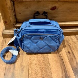 lug boomer- brushed marina NWT